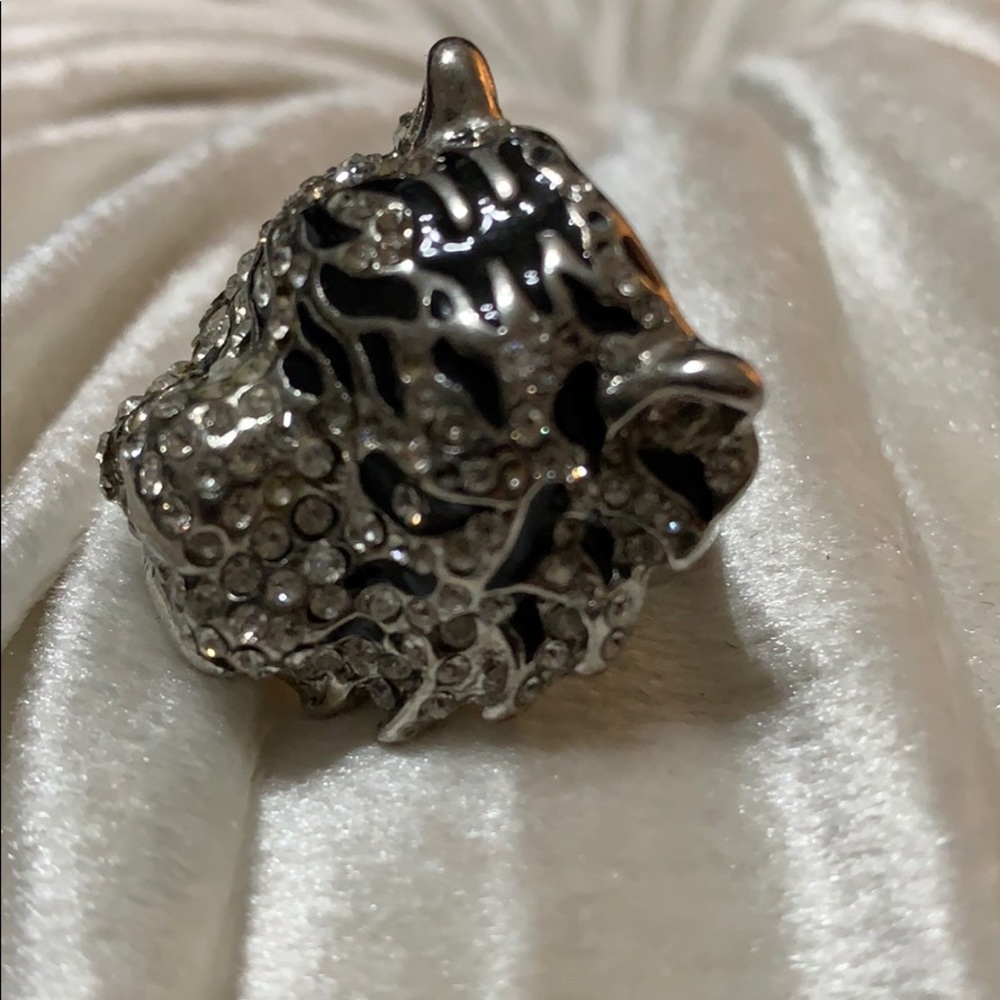 Unique tiger ring - Picture 2 of 3